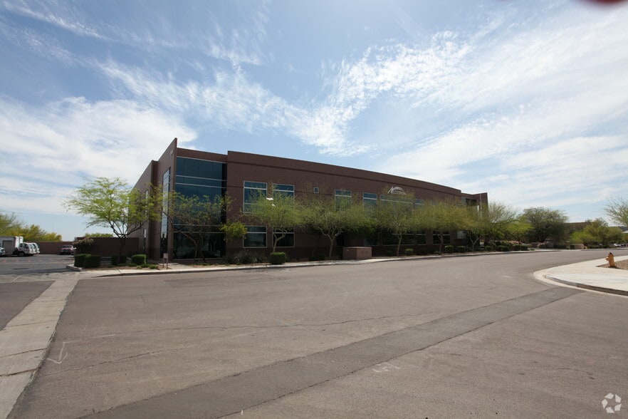 More Photos Of 1733 W Parkside Ln, Phoenix Manufacturing For Lease