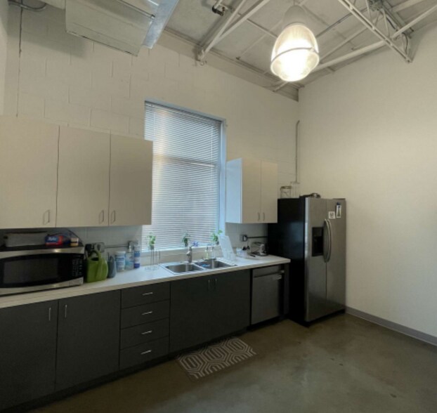 More Photos Of 1440 Dutch Valley Pl NE, Atlanta Loft Creative Space For Lease