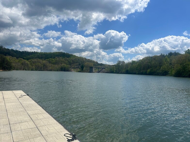 More Photos Of 1581 Kentucky Rte 2275, Staffordsville Marina For Sale