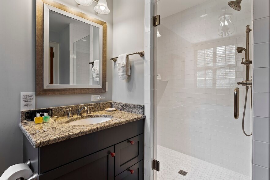 More Photos Of 60 Woodside Dr, Brevard Hospitality For Sale