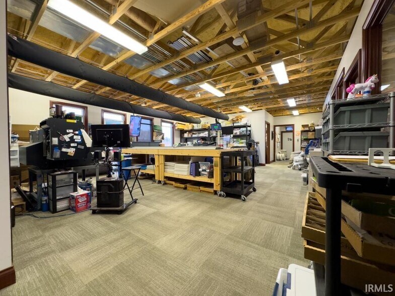 More Photos Of 2759 N Ford Rd, Vincennes Light Manufacturing For Sale