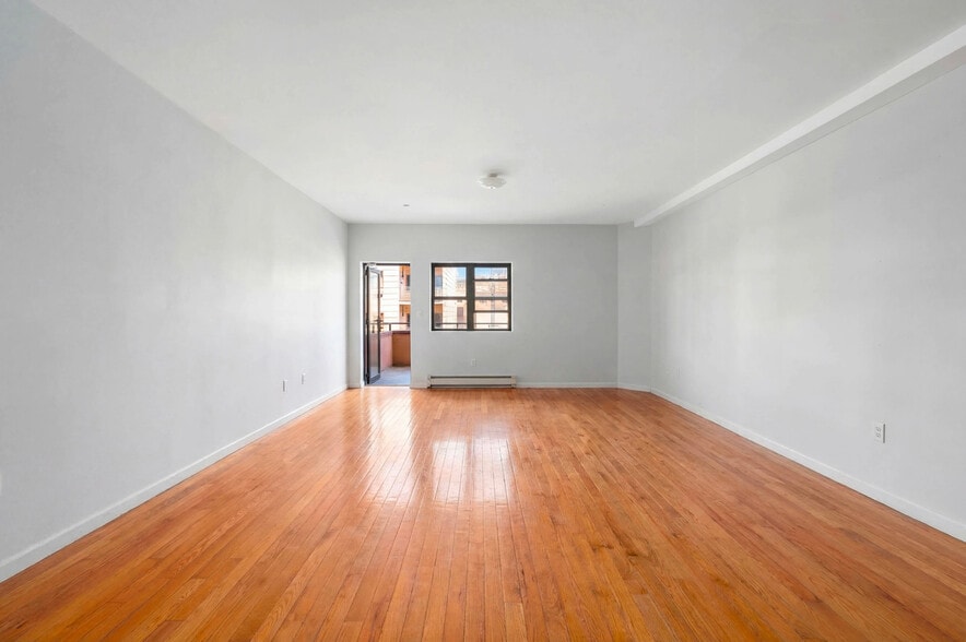 More Photos Of 739 Grand St, Brooklyn Apartments For Sale