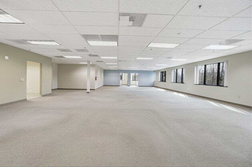 More Photos Of 680 Hawthorne Ave SE, Salem Office For Lease