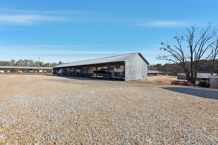 More Photos Of 2540 Silver Shoals rd, Toccoa Flex For Sale