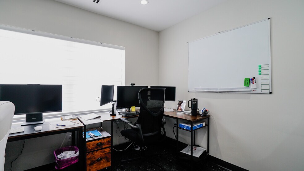 More Photos Of 530 NW 54th St, Miami Office For Sale