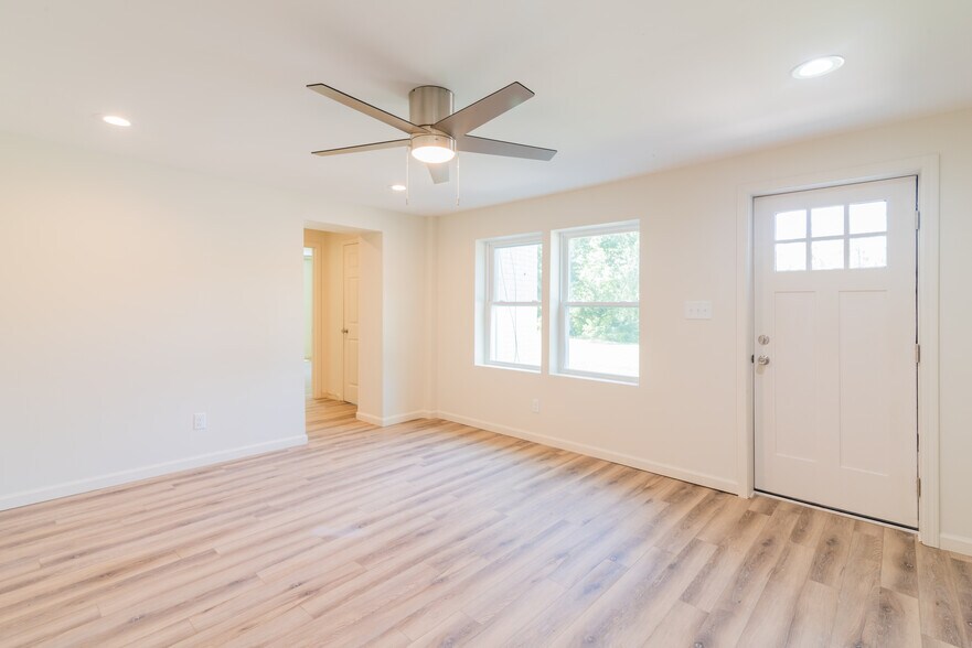 More Photos Of 506 E Marion St, Shelby Apartments For Sale