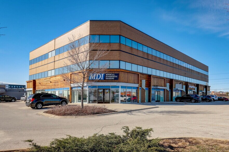 More Photos Of 3077 N Mayfair Rd, Wauwatosa Medical For Lease