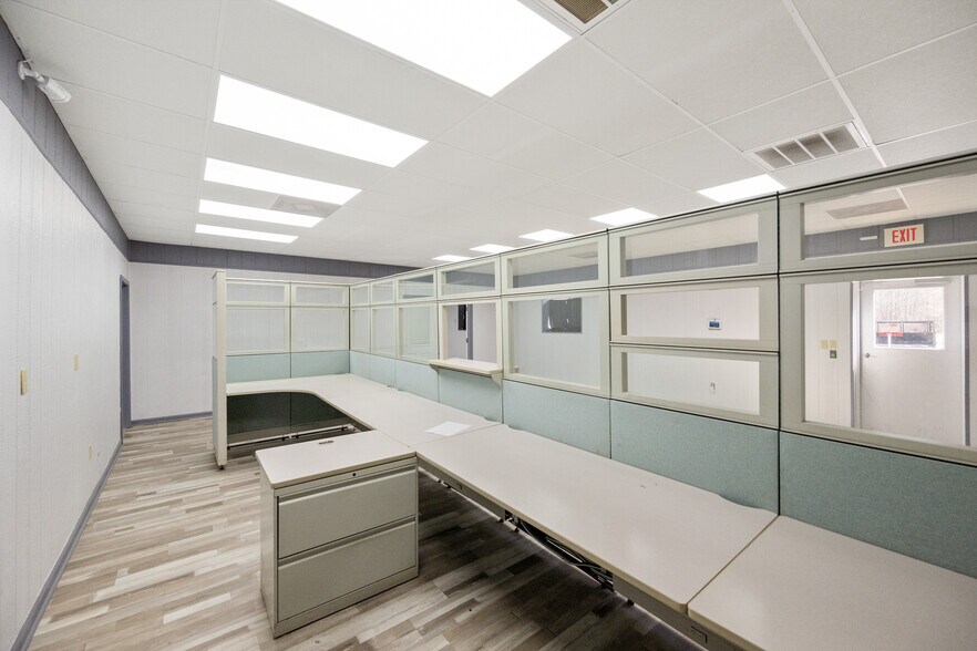 More Photos Of 19225 Main St W, Huntingdon General Retail For Sale