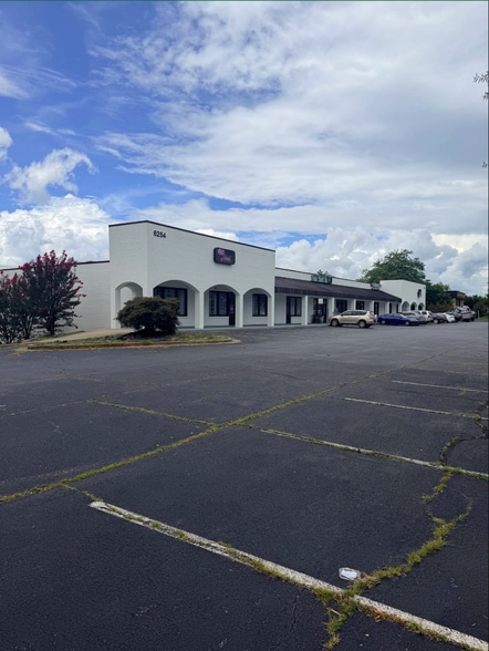 Primary Photo Of 6254 Memorial Dr, Stone Mountain Storefront Retail Office For Lease