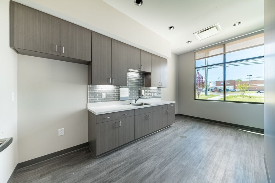 More Photos Of 5181 Murfreesboro Rd, La Vergne Medical For Lease