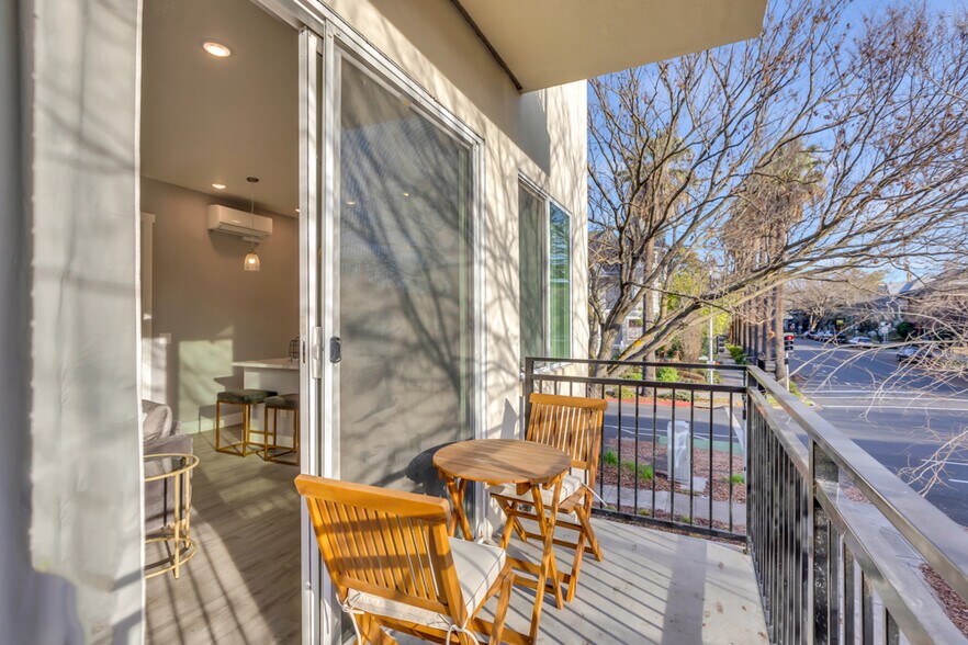 More Photos Of 1928 21st Street, Sacramento Apartments For Sale