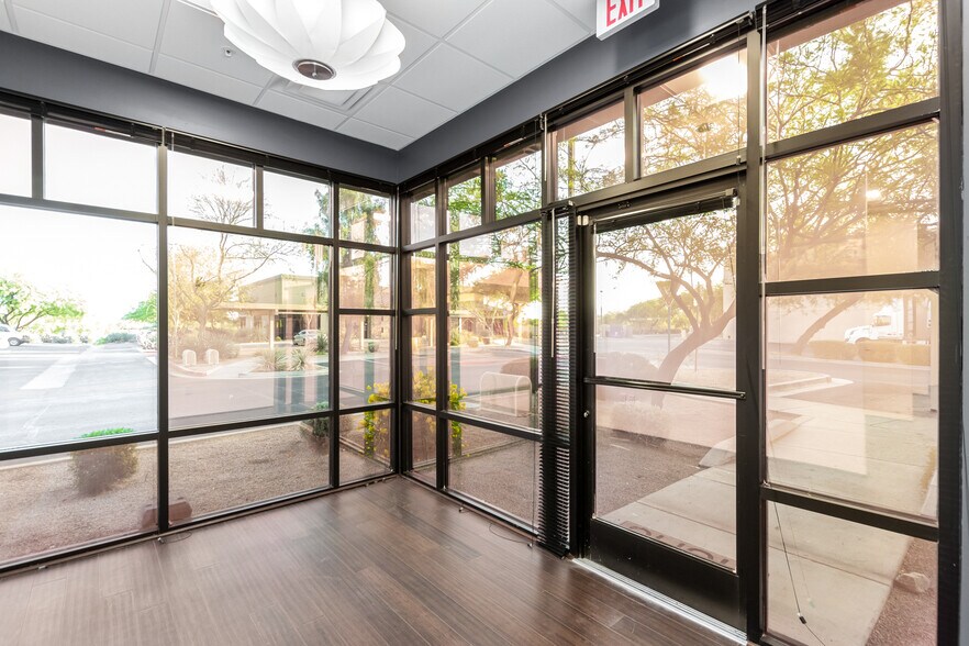 More Photos Of 8165 E Indian Bend Rd, Scottsdale Medical For Lease