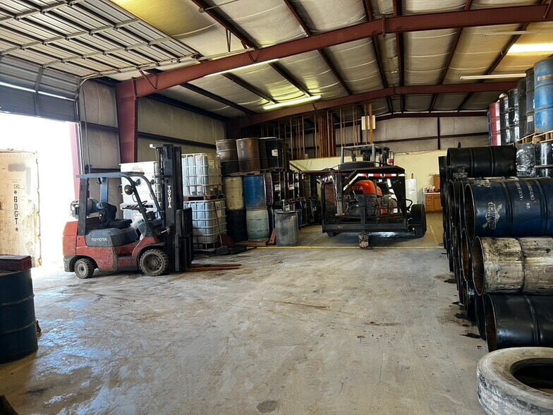 More Photos Of 15721 Montana Ave, El Paso Warehouse For Sale
