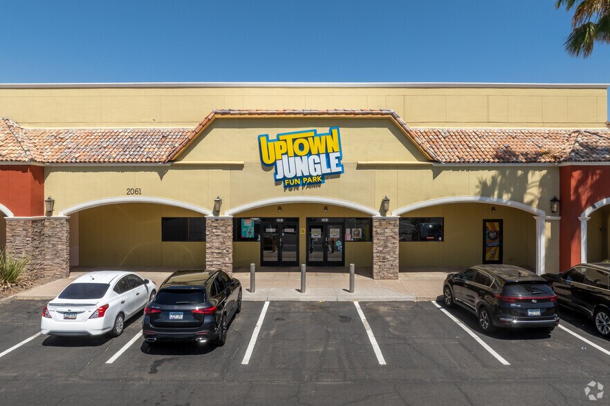 More Photos Of 2041-2091 N Arizona Ave, Chandler Storefront Retail Office For Lease