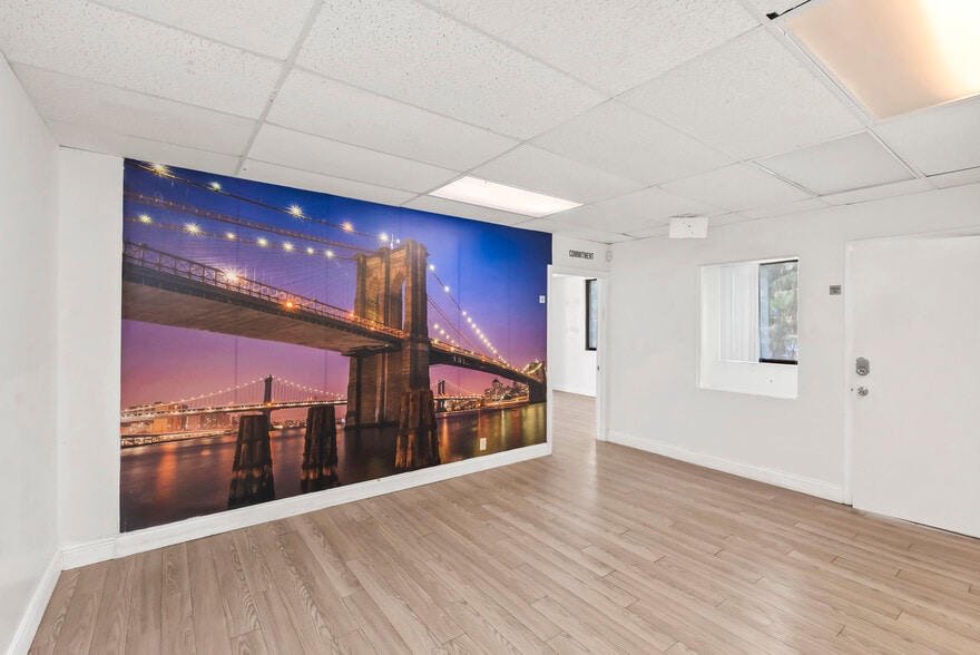 More Photos Of 3201 Griffin Rd, Fort Lauderdale Loft Creative Space For Lease