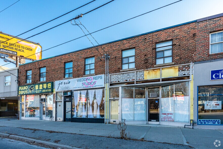 More Photos Of 889-897 O'connor Dr, Toronto Storefront Retail Residential For Lease