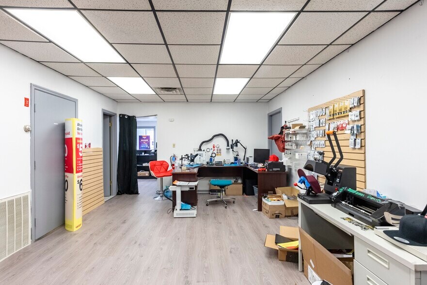 More Photos Of 447 Broadway, Ulster Park Office For Sale