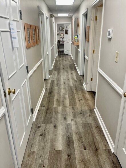 More Photos Of 4715-4763 Patriot Hwy, Fredericksburg Storefront Retail Office For Sale