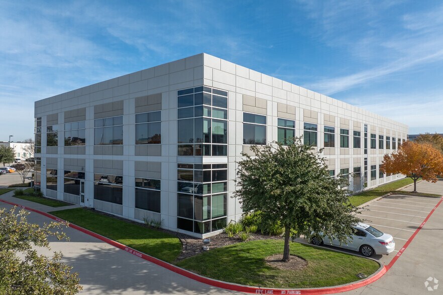 More Photos Of 5550 Granite Pky, Plano Office For Lease