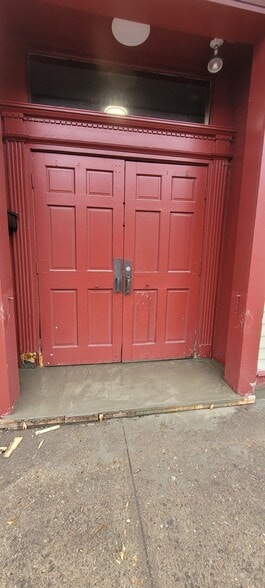 More Photos Of 8-10 E Hoosac St, Adams Restaurant For Sale