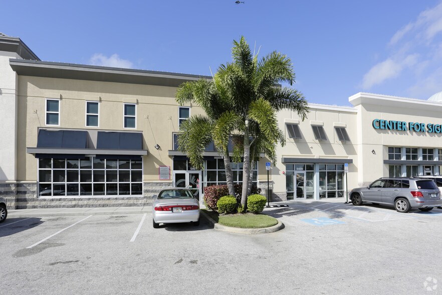 More Photos Of University Pky, University Park General Retail For Lease