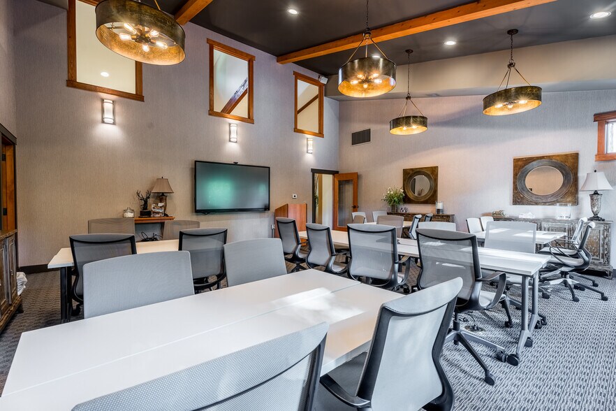 More Photos Of 1127 S Old US 23, Brighton Loft Creative Space For Sale