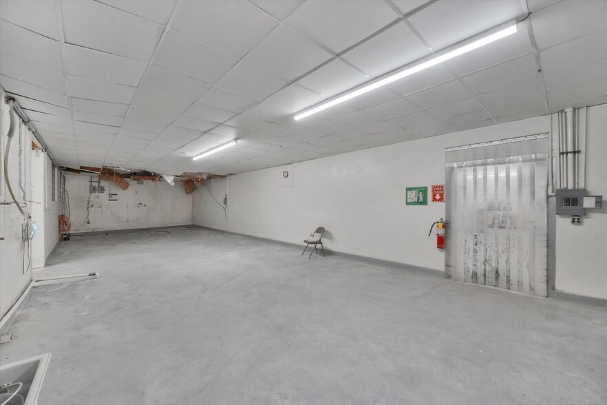 More Photos Of 602-620 Tacoma St, Allentown Manufacturing For Sale