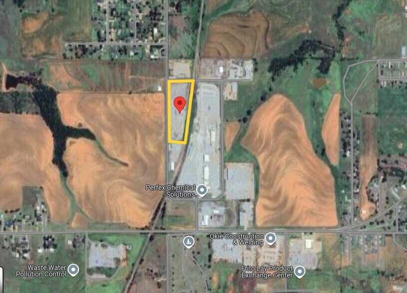 More Photos Of 1717 S 28th St, Clinton Distribution For Lease