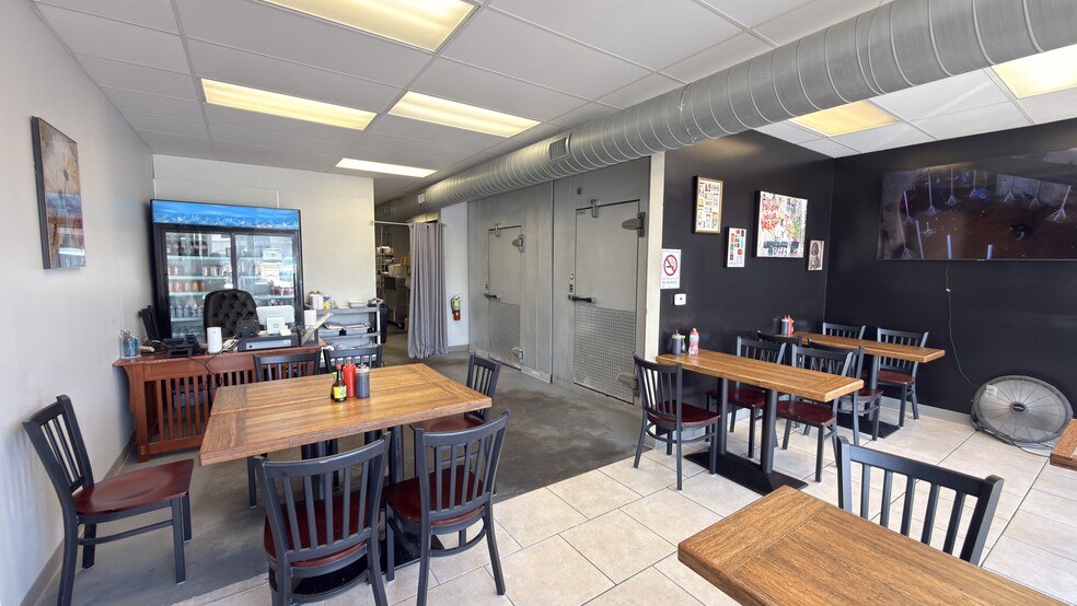 More Photos Of 1813 Bingle Rd, Houston Storefront Retail Office For Lease