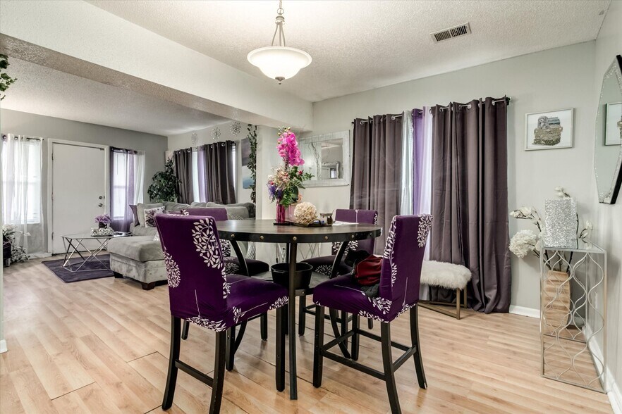 More Photos Of 2713-2715 Benton Blvd, Kansas City Apartments For Sale