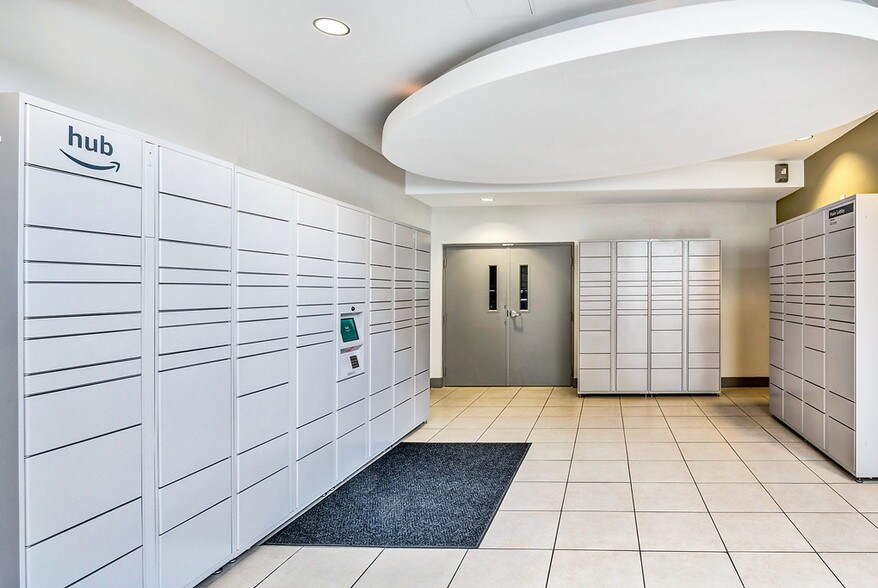 More Photos Of 6399 Christie Ave, Emeryville Apartments For Lease