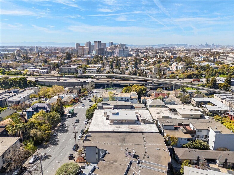More Photos Of 561 Oakland Ave, Oakland Apartments For Sale