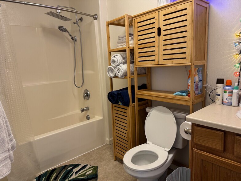 More Photos Of 1820 3rd St, Eureka Apartments For Sale