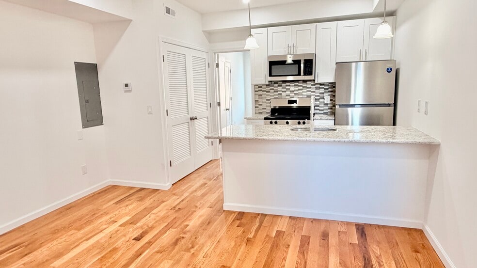 More Photos Of 5352 Cedar Ave, Philadelphia Apartments For Sale