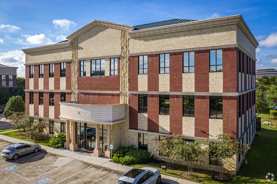 More Photos Of 52 Sugar Creek Center Blvd, Sugar Land Office For Lease