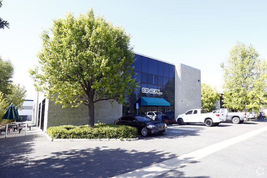 More Photos Of 5401 Tech Cir, Moorpark Research And Development For Lease
