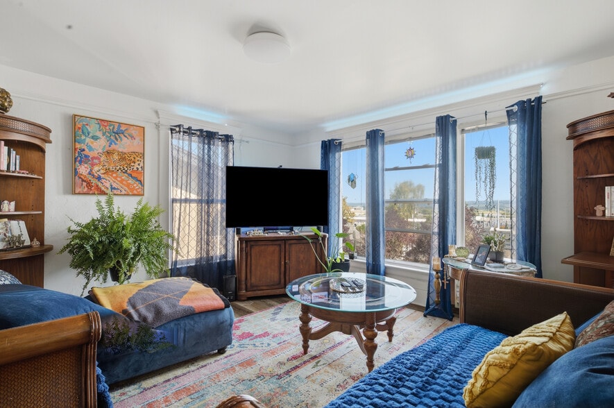 More Photos Of 3432 Lombard Ave, Everett Apartments For Sale