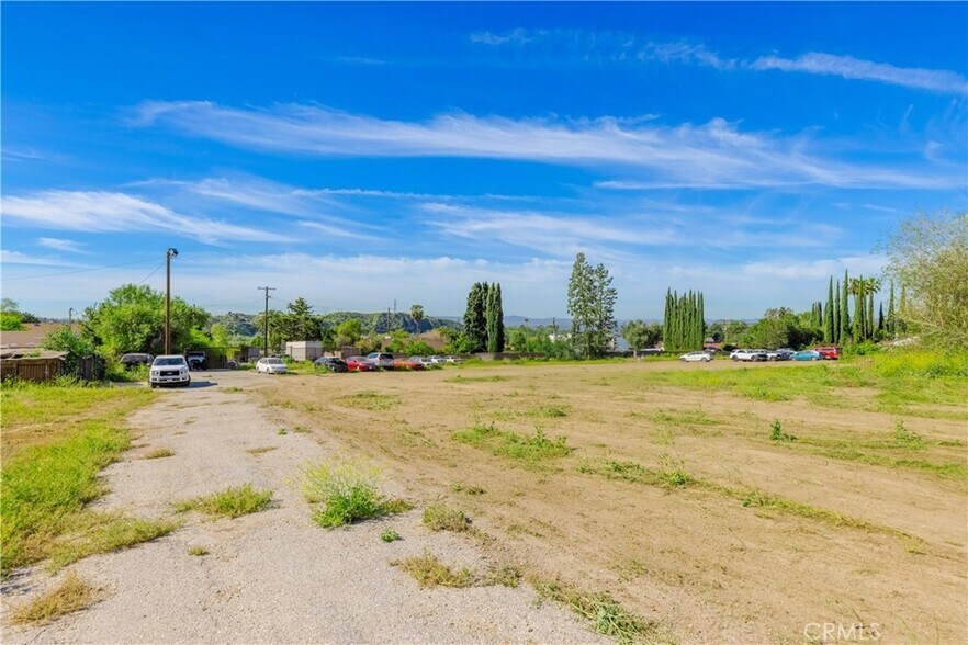 More Photos Of 11326 Wheatland Ave, Sylmar Land For Sale