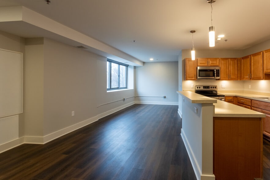 More Photos Of 10 Symphony Circle, Buffalo Apartments For Sale