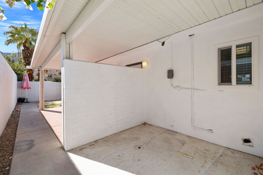 More Photos Of 2080 S Camino Real, Palm Springs Apartments For Sale