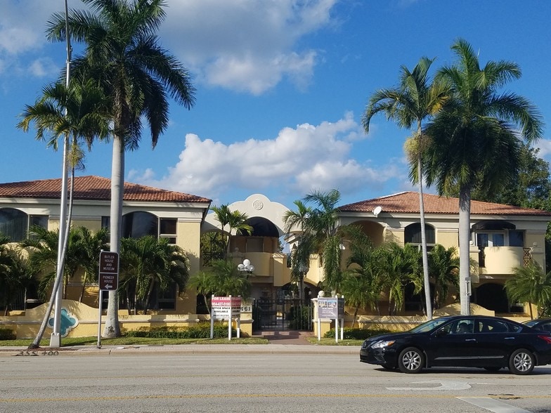 More Photos Of 461-481 E Hillsboro Blvd, Deerfield Beach Office For Lease