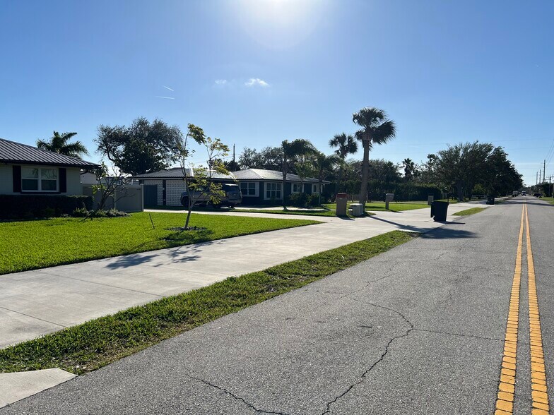 More Photos Of 1830 S Palmetto Ave, Daytona Beach Apartments For Sale