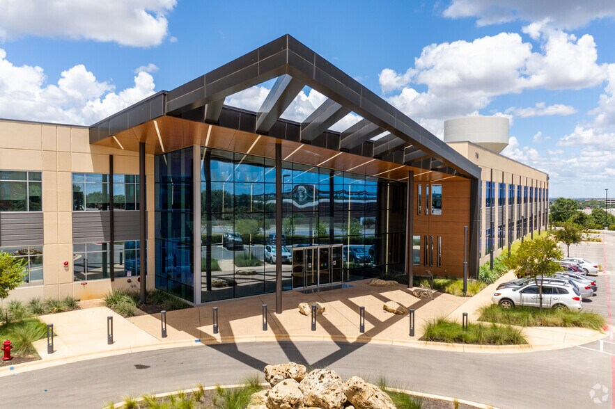 Primary Photo Of 710 Hester's Crossing Rd, Round Rock Office For Lease