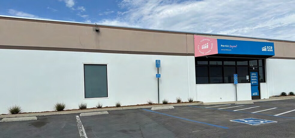 More Photos Of 5630 Kearny Mesa Rd, San Diego Light Manufacturing For Lease