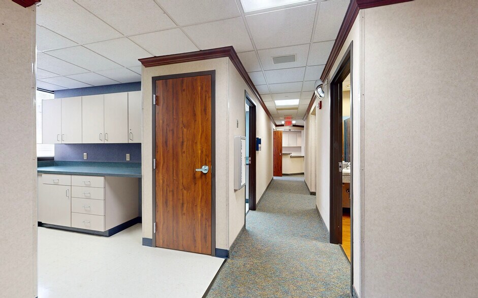More Photos Of 4000 Johnson Rd, Steubenville Healthcare For Sale
