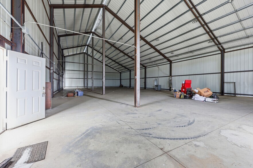 More Photos Of 2035 Co 170 Rd, Marengo Warehouse For Sale