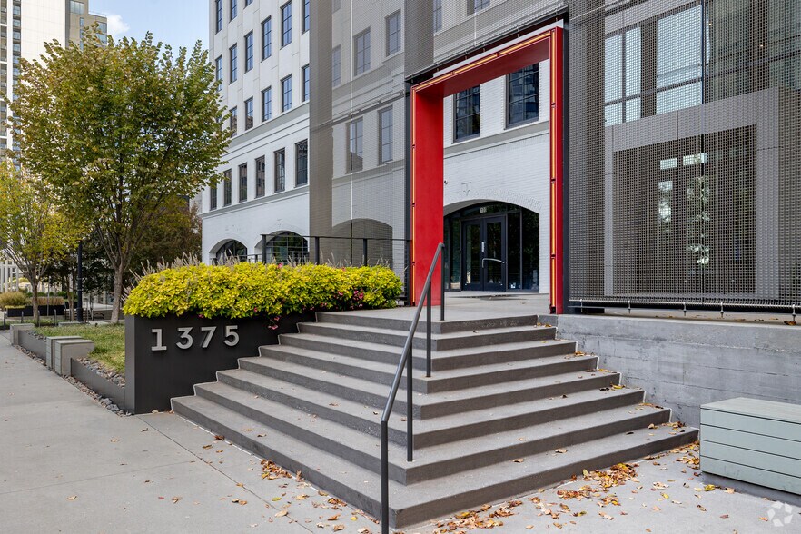 More Photos Of 1375 Peachtree St NE, Atlanta Office For Lease