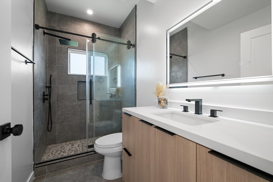 More Photos Of 1840 Stoner Ave, Los Angeles Multifamily For Sale