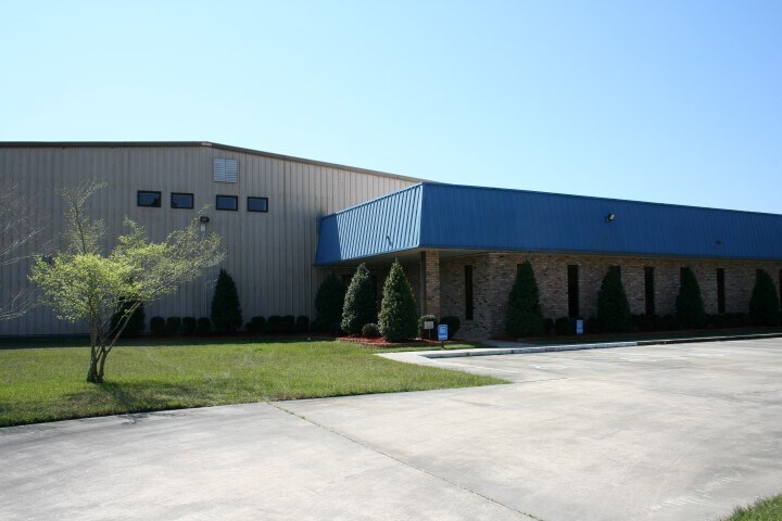 More Photos Of 1750 South Ln, Mandeville Distribution For Lease