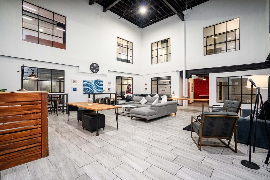 More Photos Of 522 W San Francisco Ave, El Paso Coworking Space